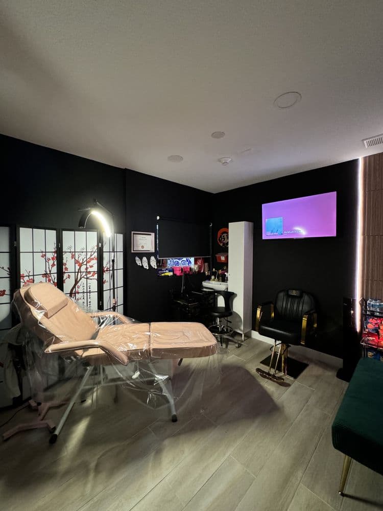 Top Gun Ink - hair transplant in Sun City, AZ