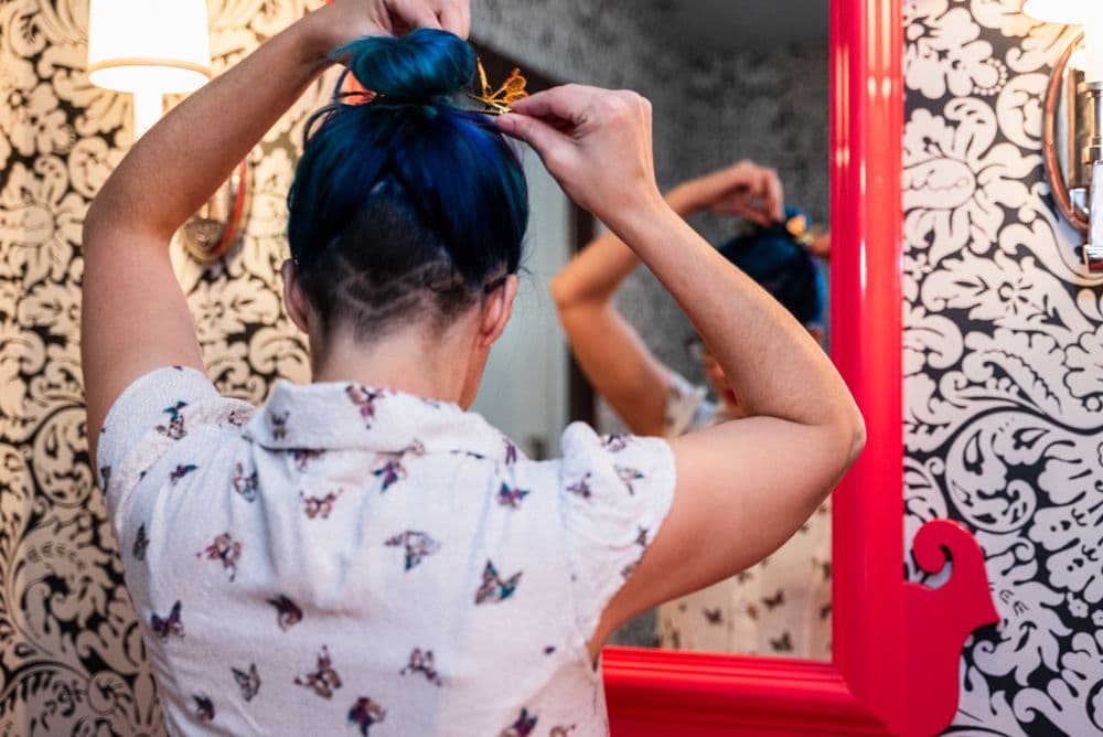 B BAUER Hair Lounge - hair transplant in Des Plaines, IL