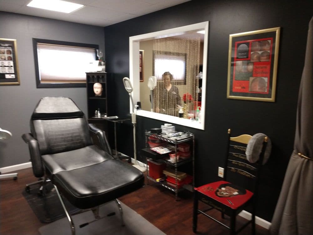 Status Ink - hair transplant in Middleburg Hts, OH